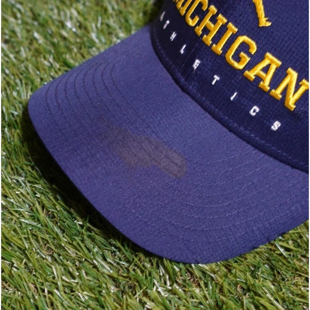 UNIVERSITY OF MICHIGAN WOLVERINES JORDAN BRAND HAT WOLVERINES Size M/L